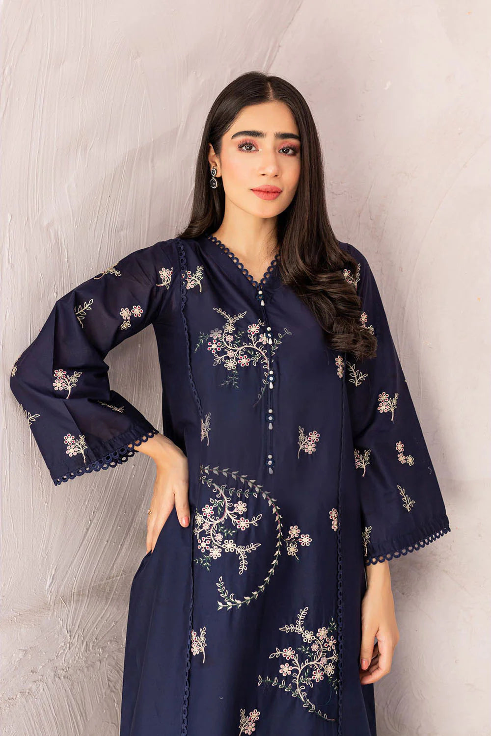 WINTER-  Noorah - 2Pc Embroidered Suit