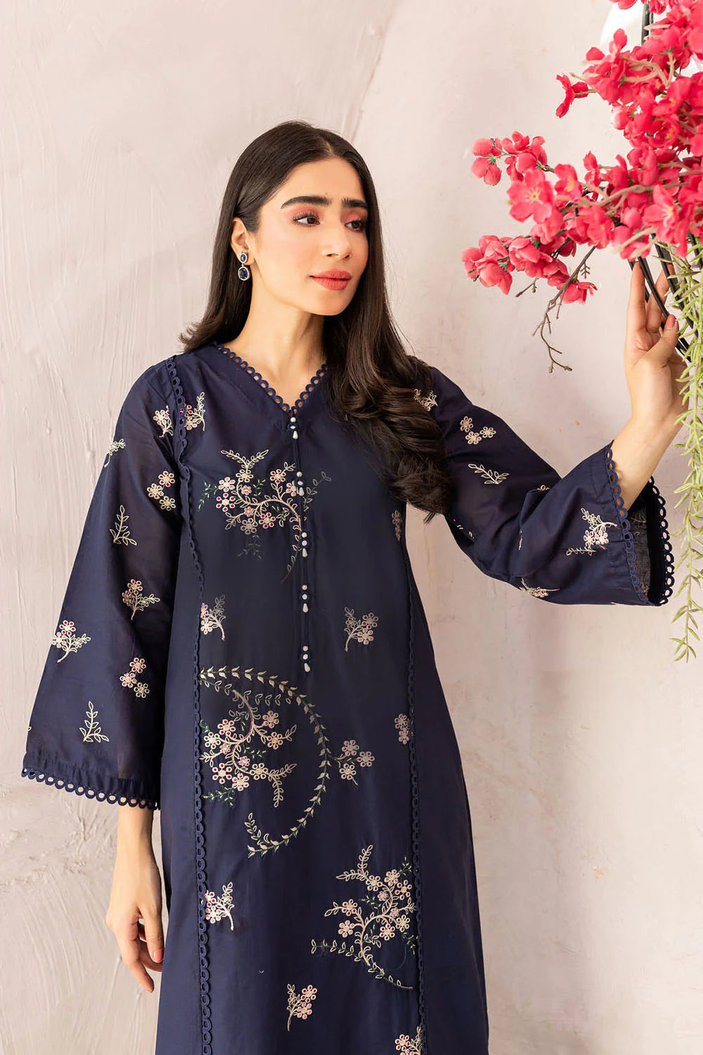 WINTER-  Noorah - 2Pc Embroidered Suit